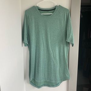 Men’s lululemon T-shirt